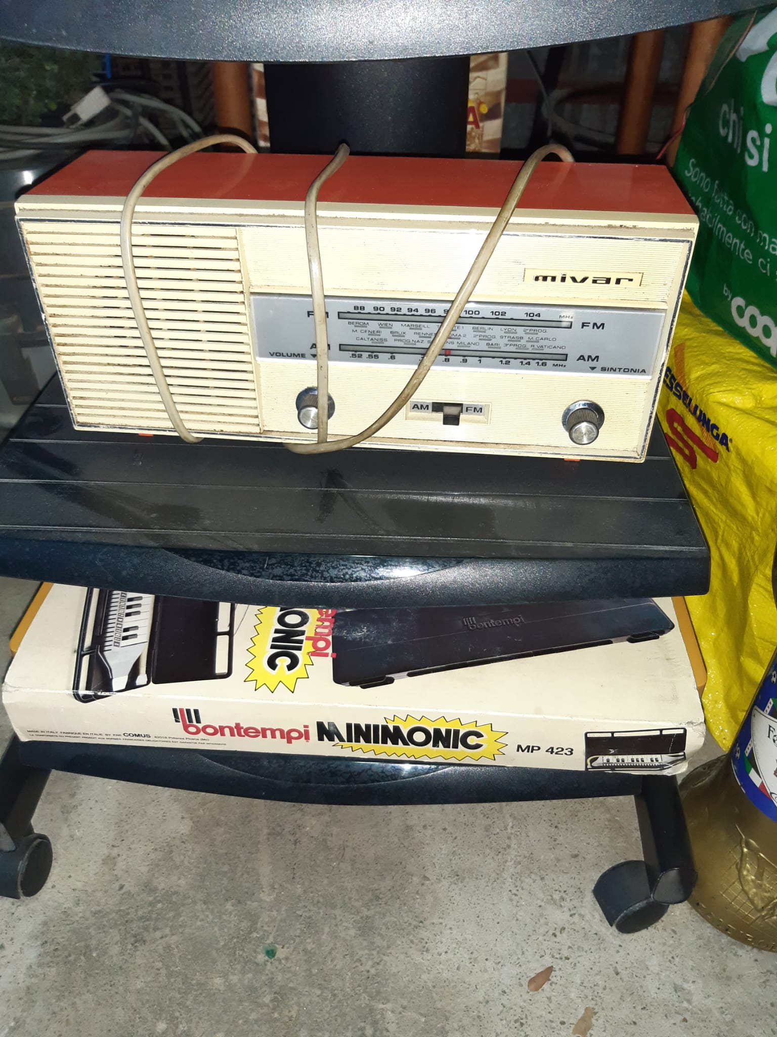 Vintage Mivar radio